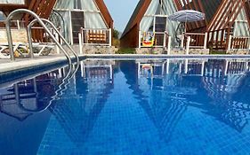 Bu Bungalow Hotel